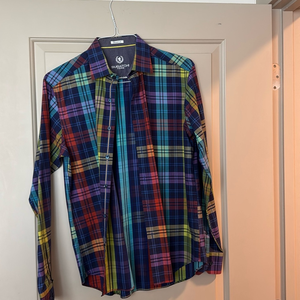 Bugatchi Button-Up Size M/L